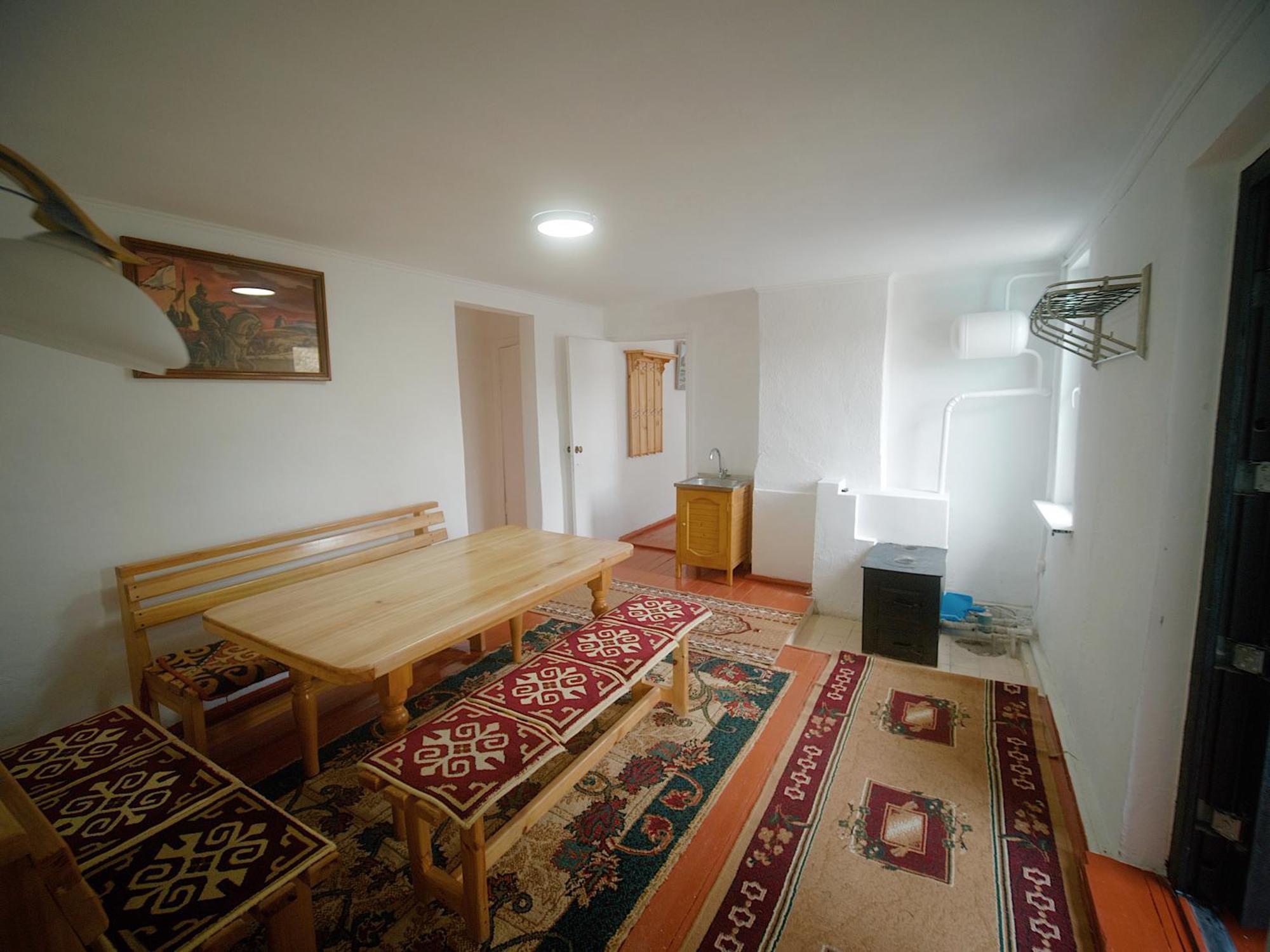 Guesthouse Alakol Каракол Екстер'єр фото