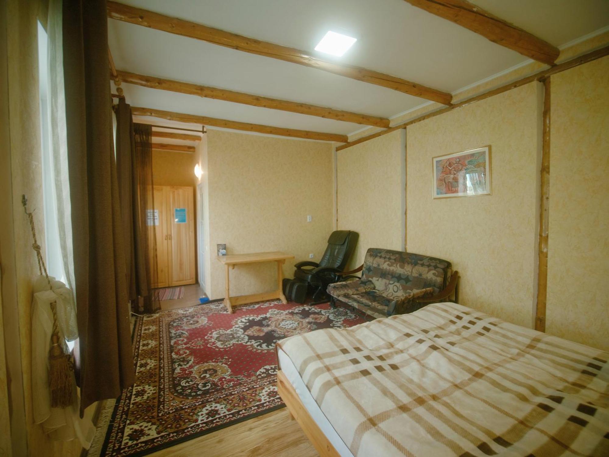 Guesthouse Alakol Каракол Екстер'єр фото
