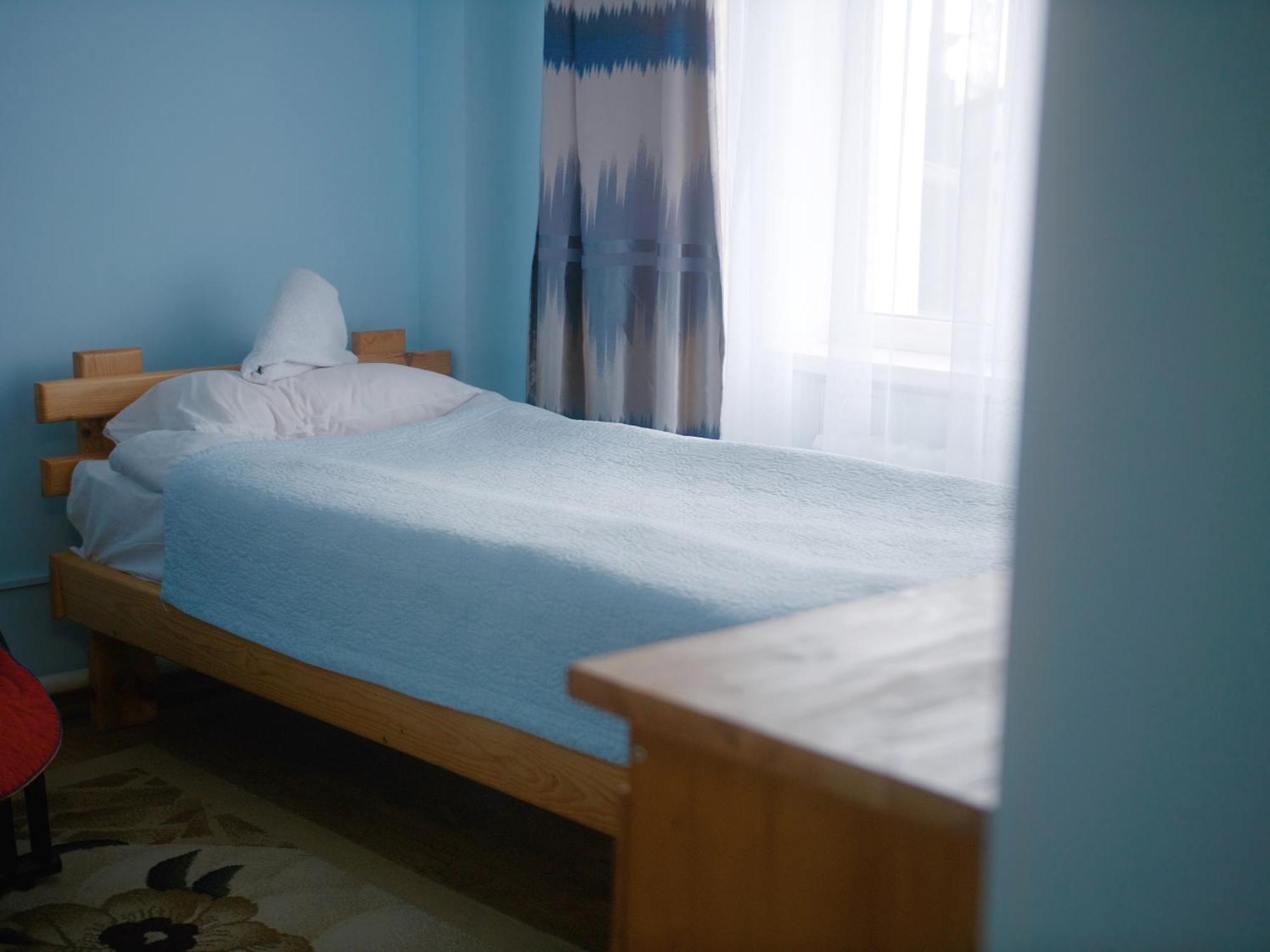 Guesthouse Alakol Каракол Екстер'єр фото