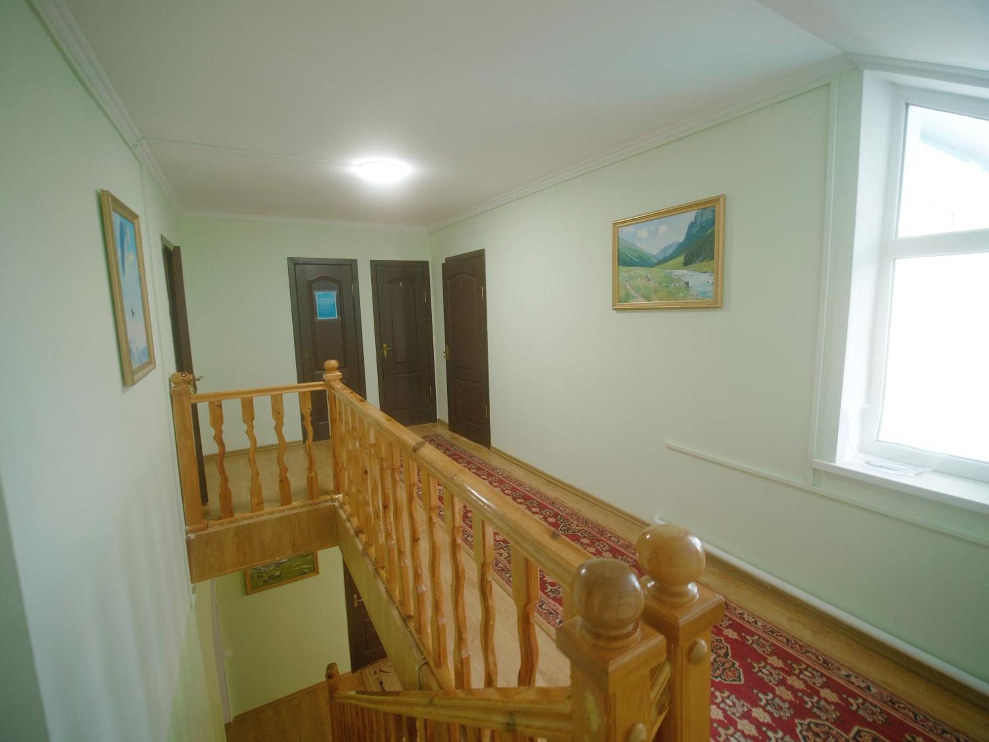 Guesthouse Alakol Каракол Екстер'єр фото