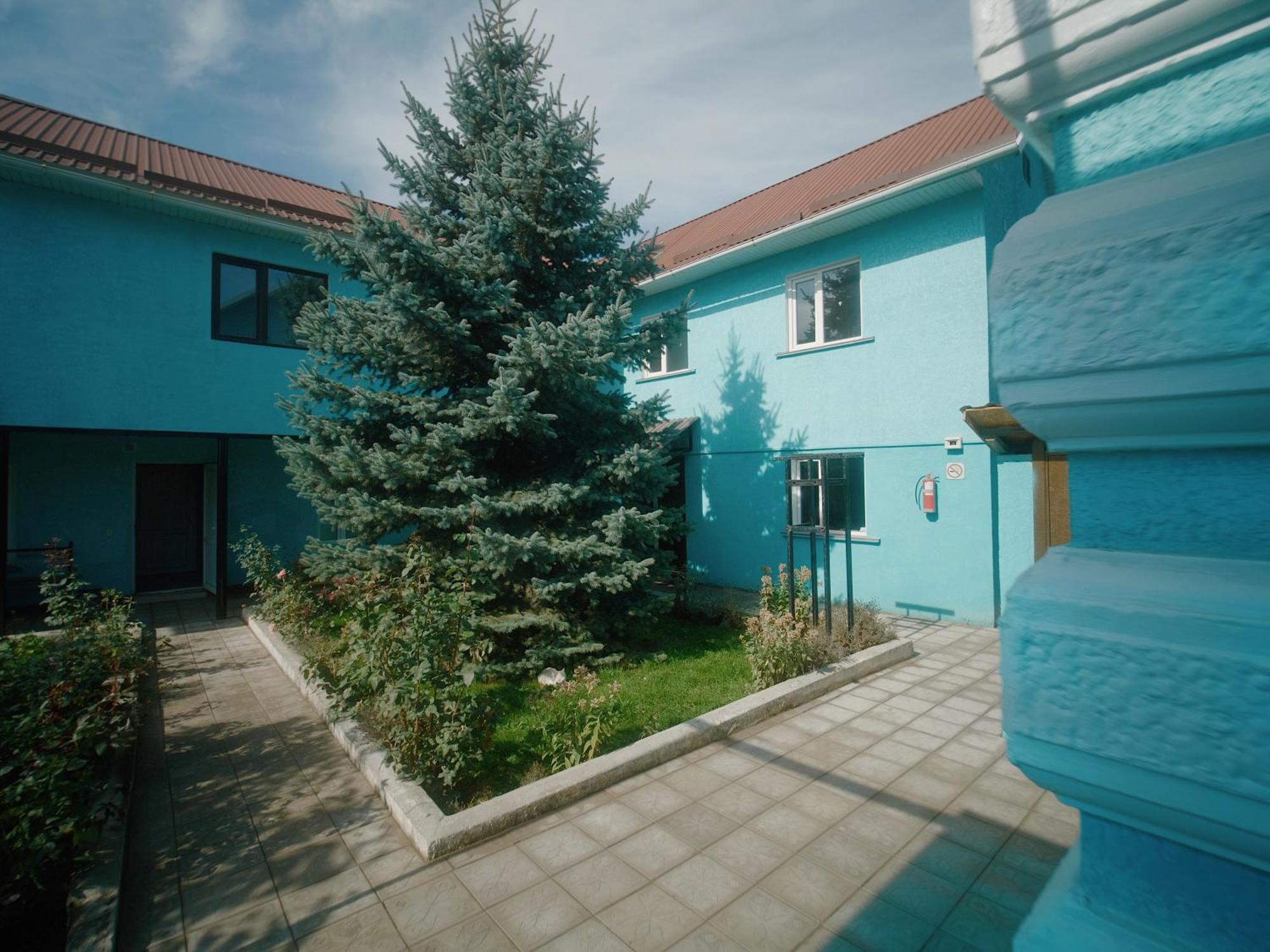 Guesthouse Alakol Каракол Екстер'єр фото