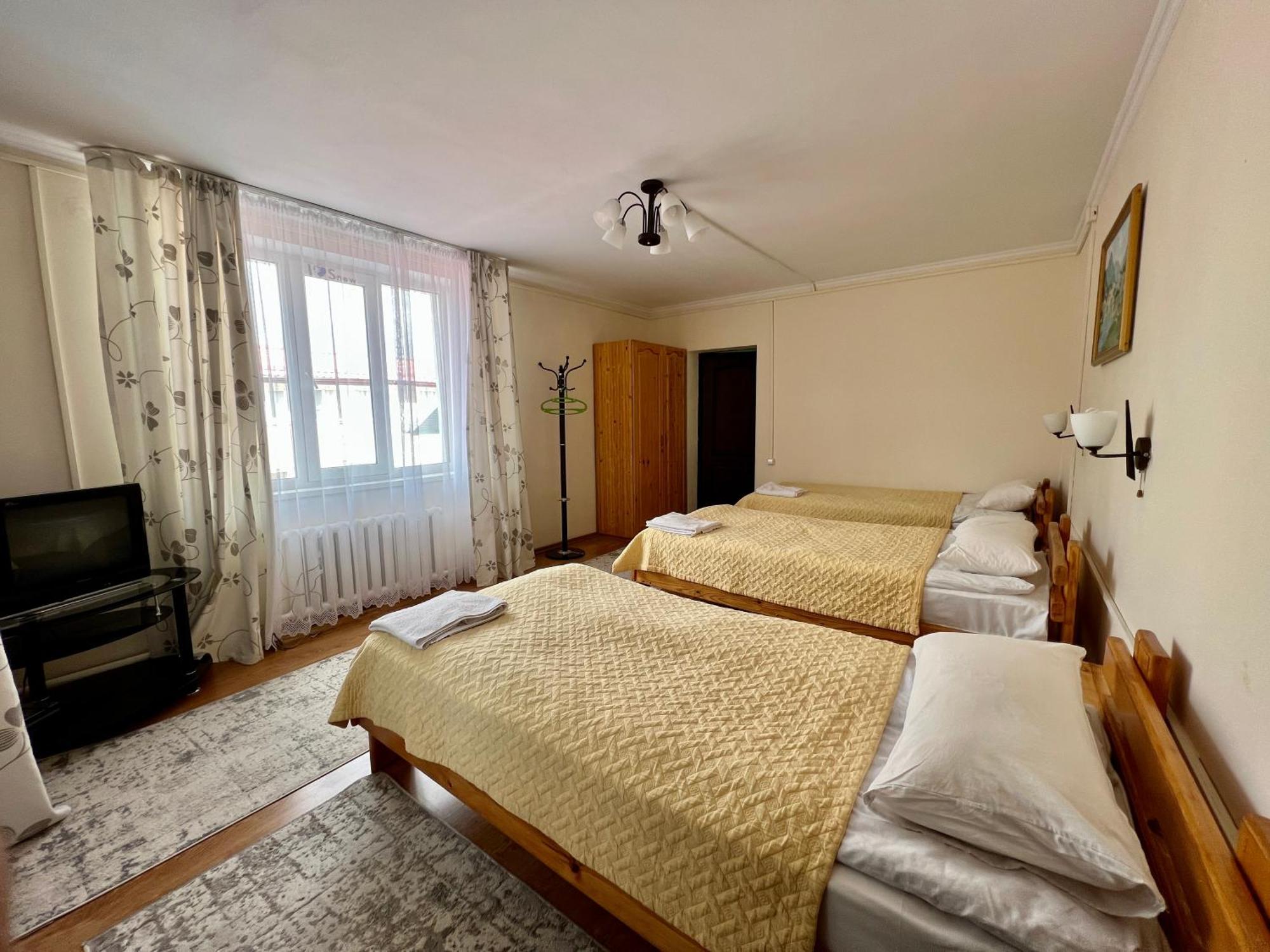 Guesthouse Alakol Каракол Екстер'єр фото